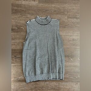 Sleeveless striped lightweight sweater